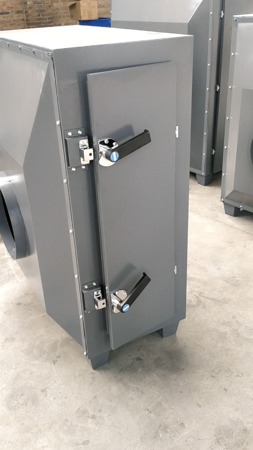 定制款活性炭吸附箱