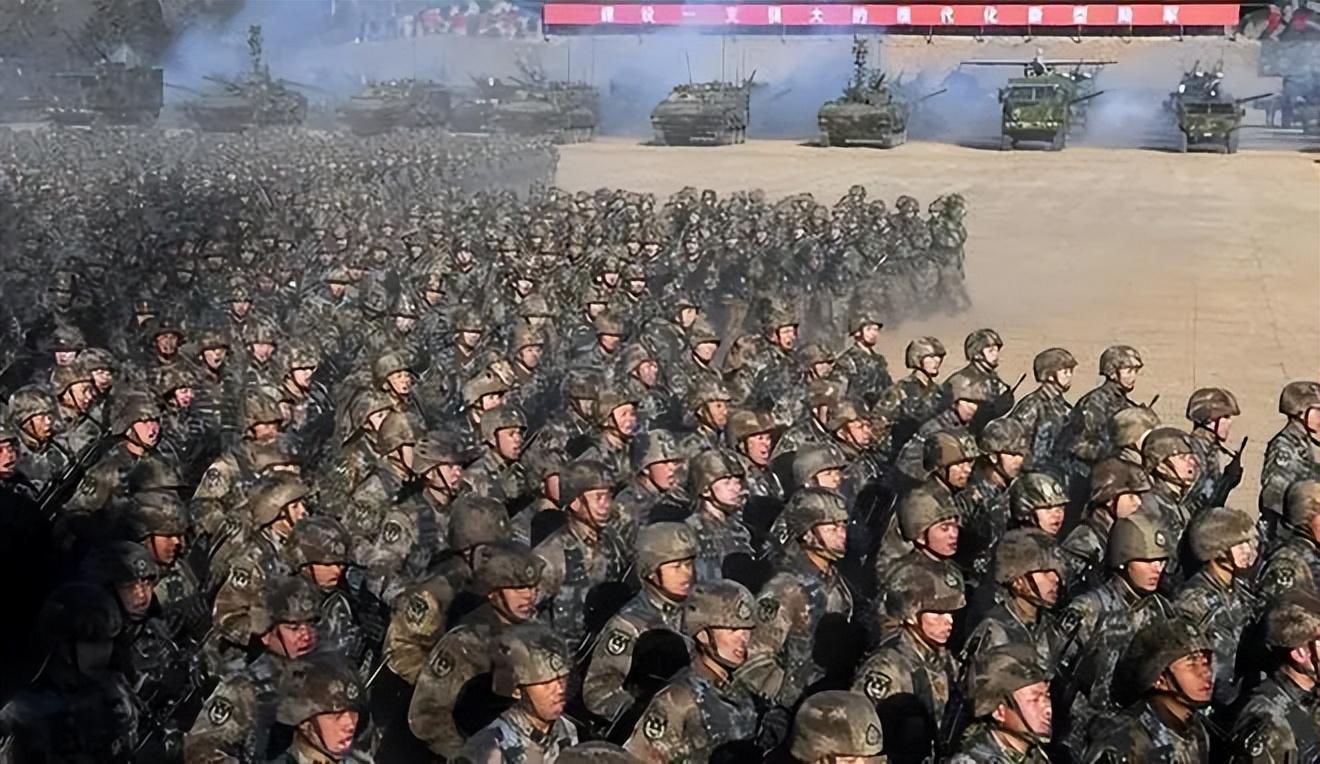 陆军野战部队:师,团,营,连,排,班的人员编制