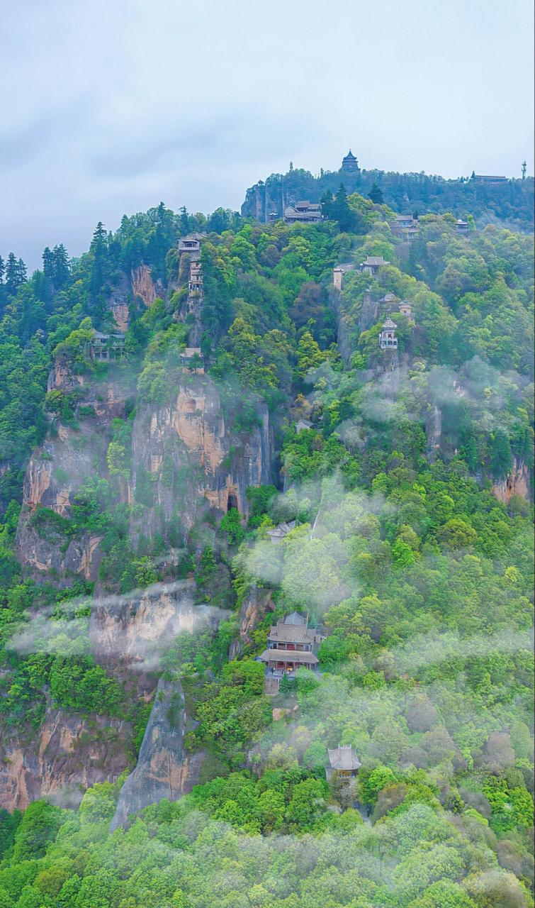 甘肃十大名山图片