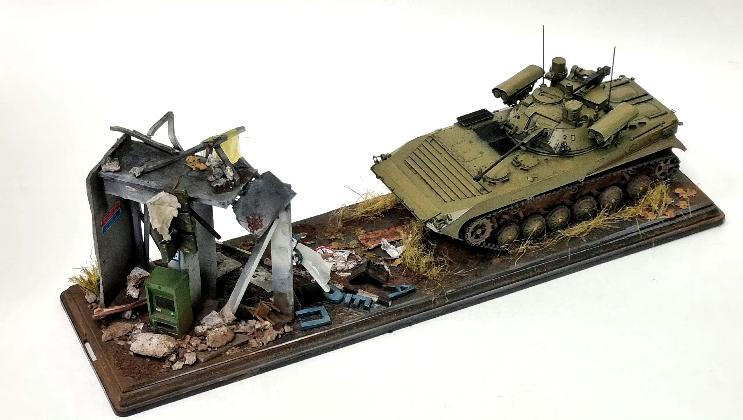 军型欣赏:小号手 1/35 bmp