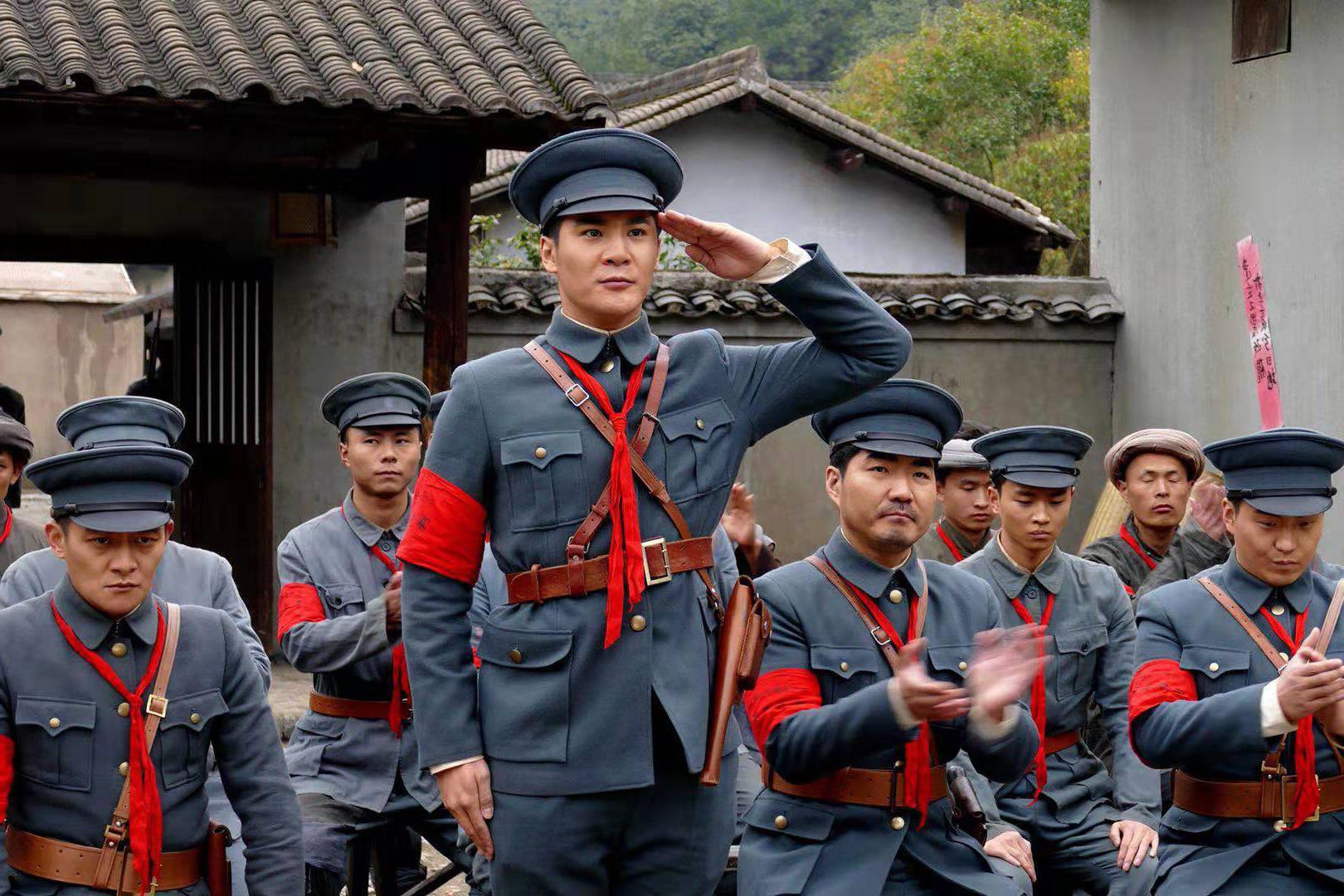 南昌城头:一声枪响,撕裂黎明前的黑暗