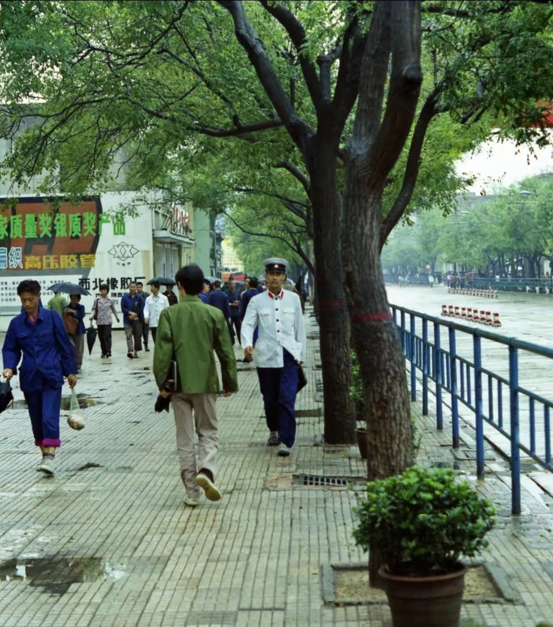 西安东大街老照片图片