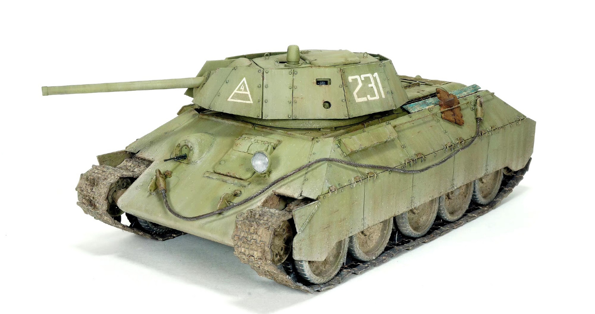 军模欣赏:1/35 t-34/76 坦克,外甲采用了做旧涂装,添加了配件,by