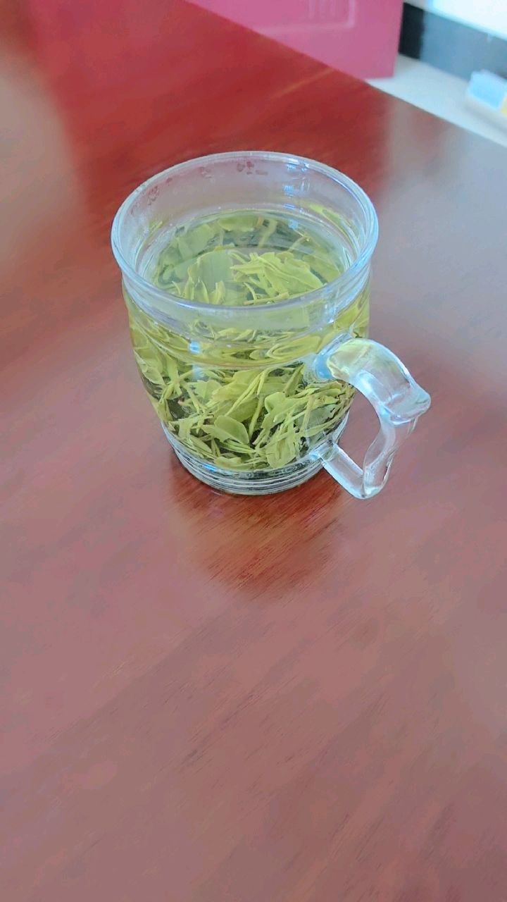 清茶一杯送好友图片图片