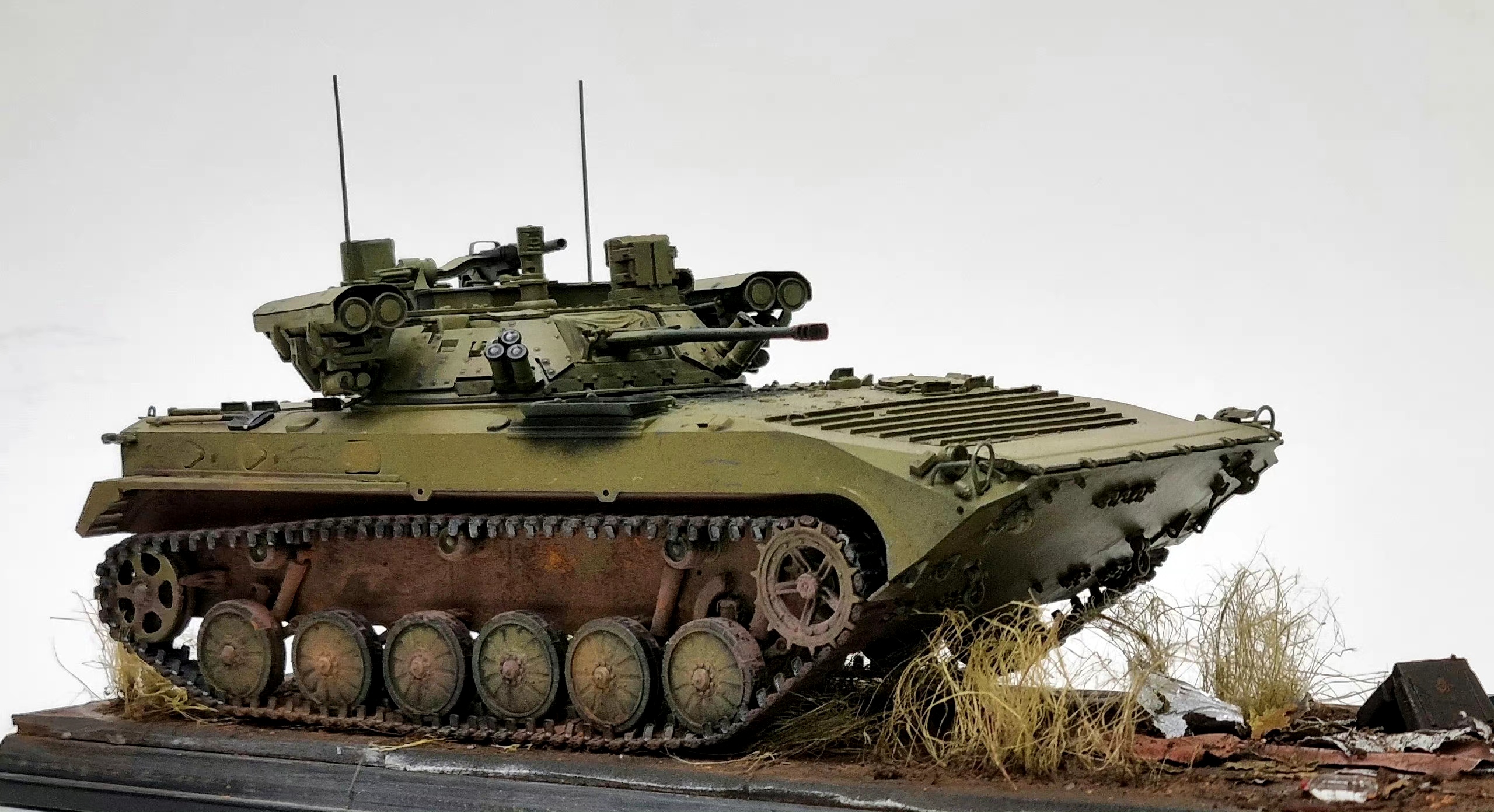 军型欣赏:小号手 1/35 bmp