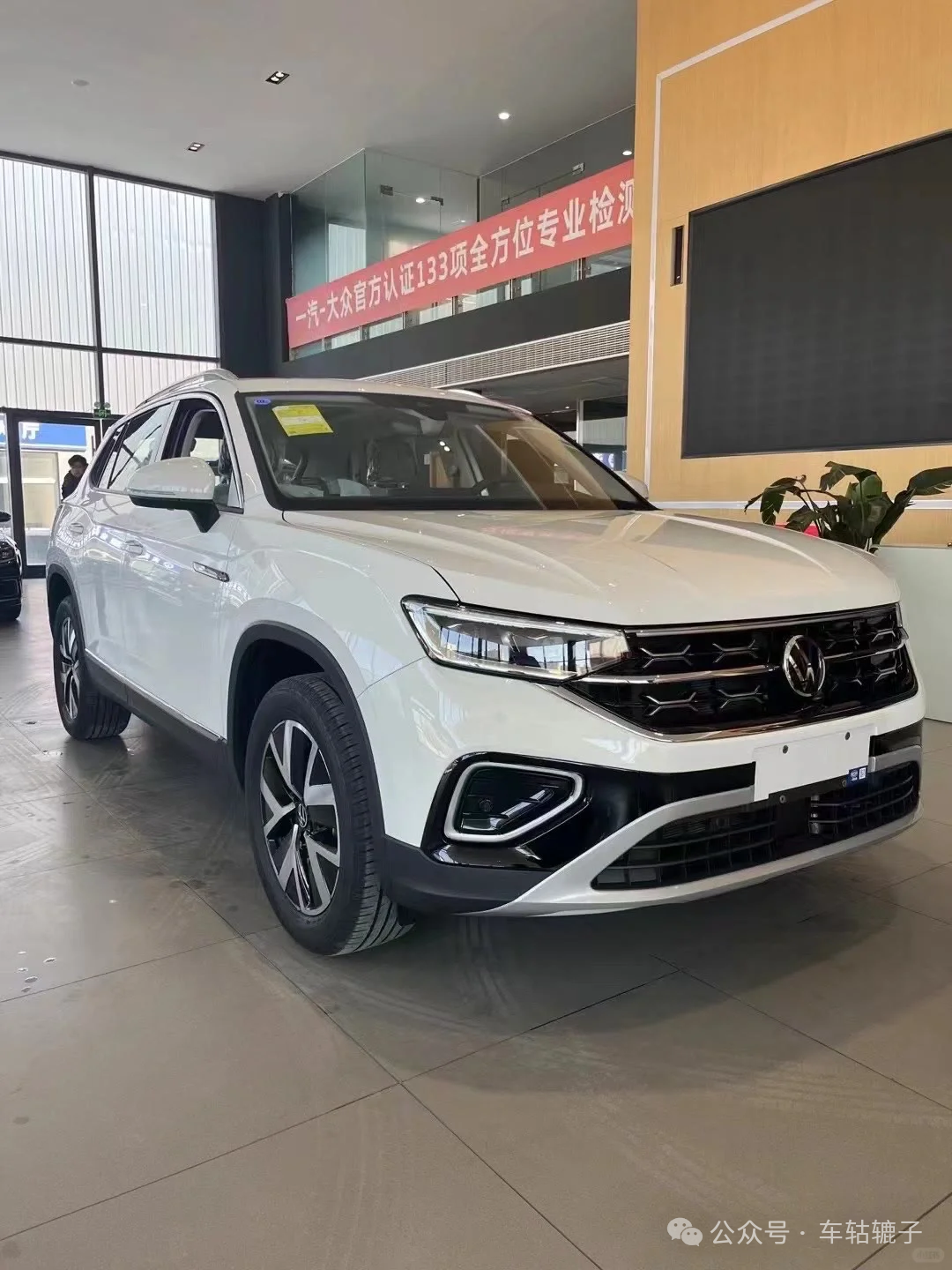 大众探岳这款suv简直就是一匹黑马,横空出世,杀得其他品牌措手不及.