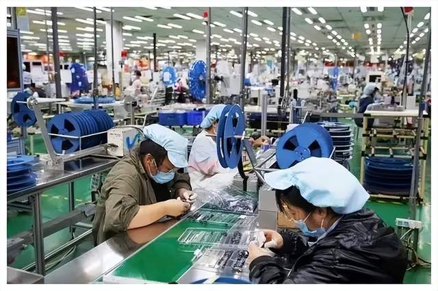 富士康回来了!投资10亿建大楼,启动造车计划