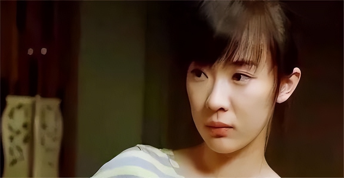 年轻的霍思燕,因为电影《我要成名》在那个年代也算是一脱成名!