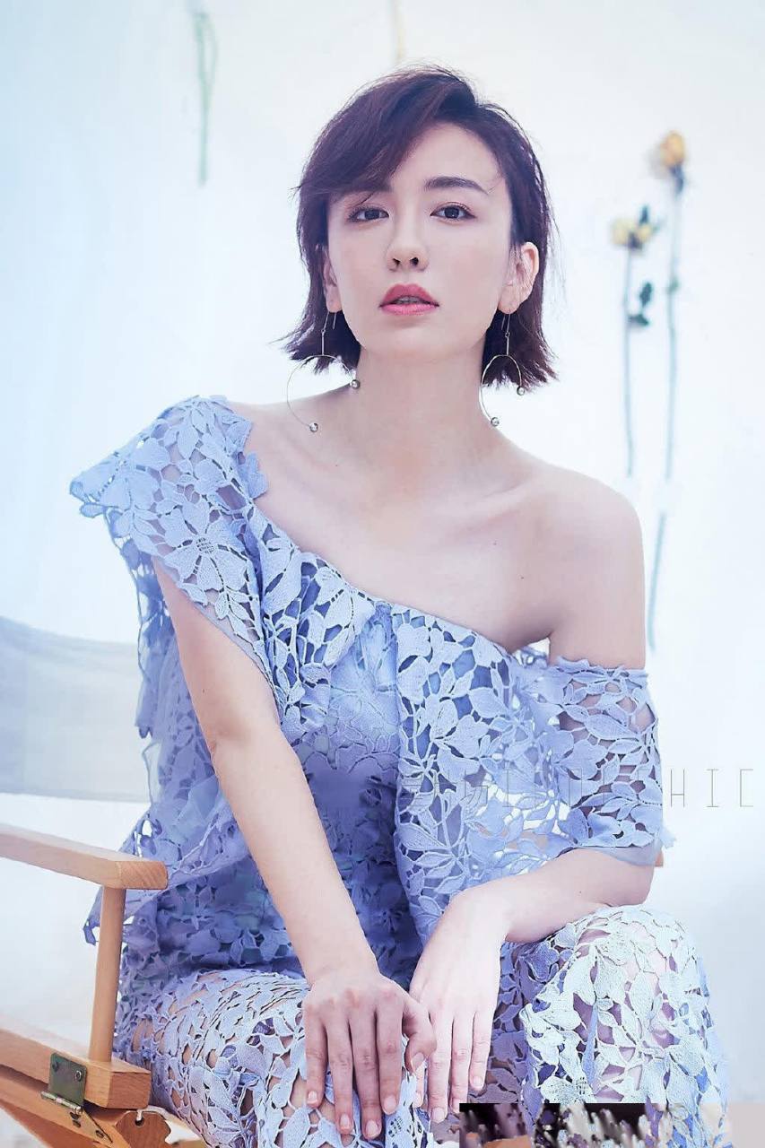 御姐诱惑:吕佳容