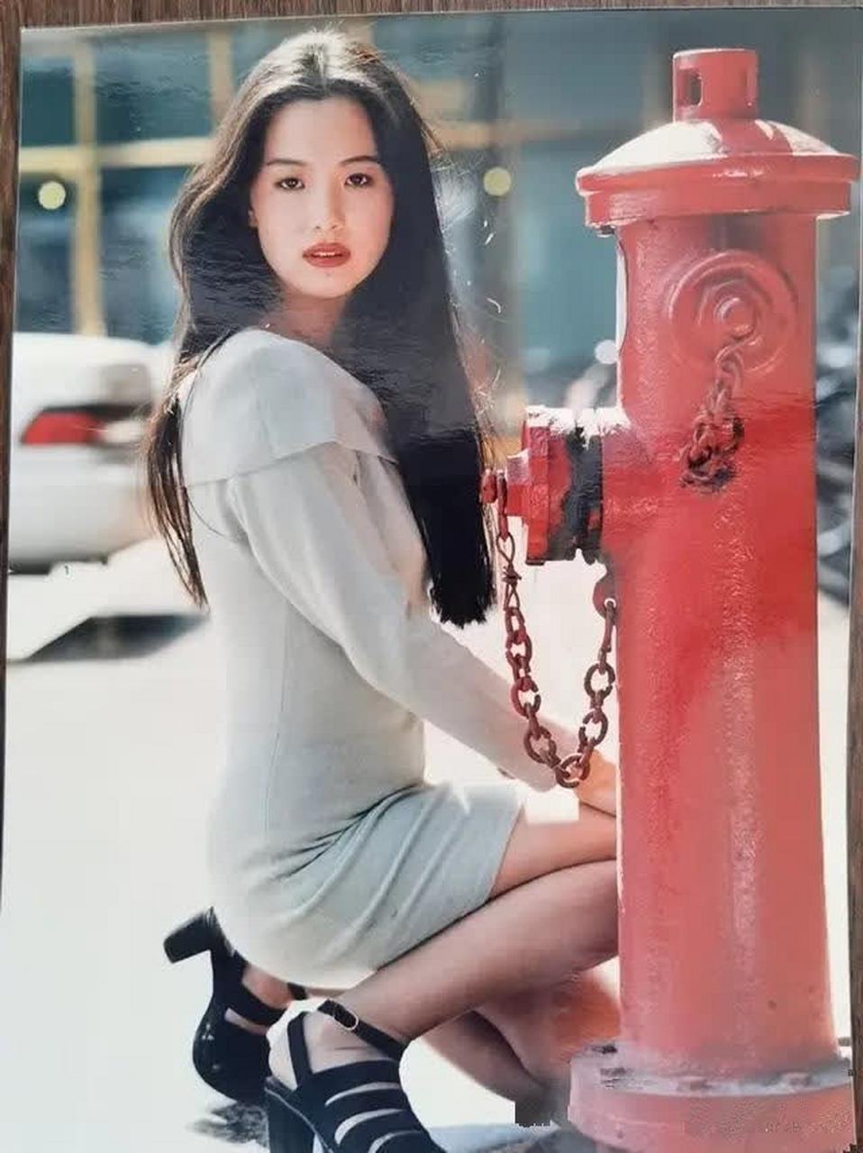 年轻时期的咏梅