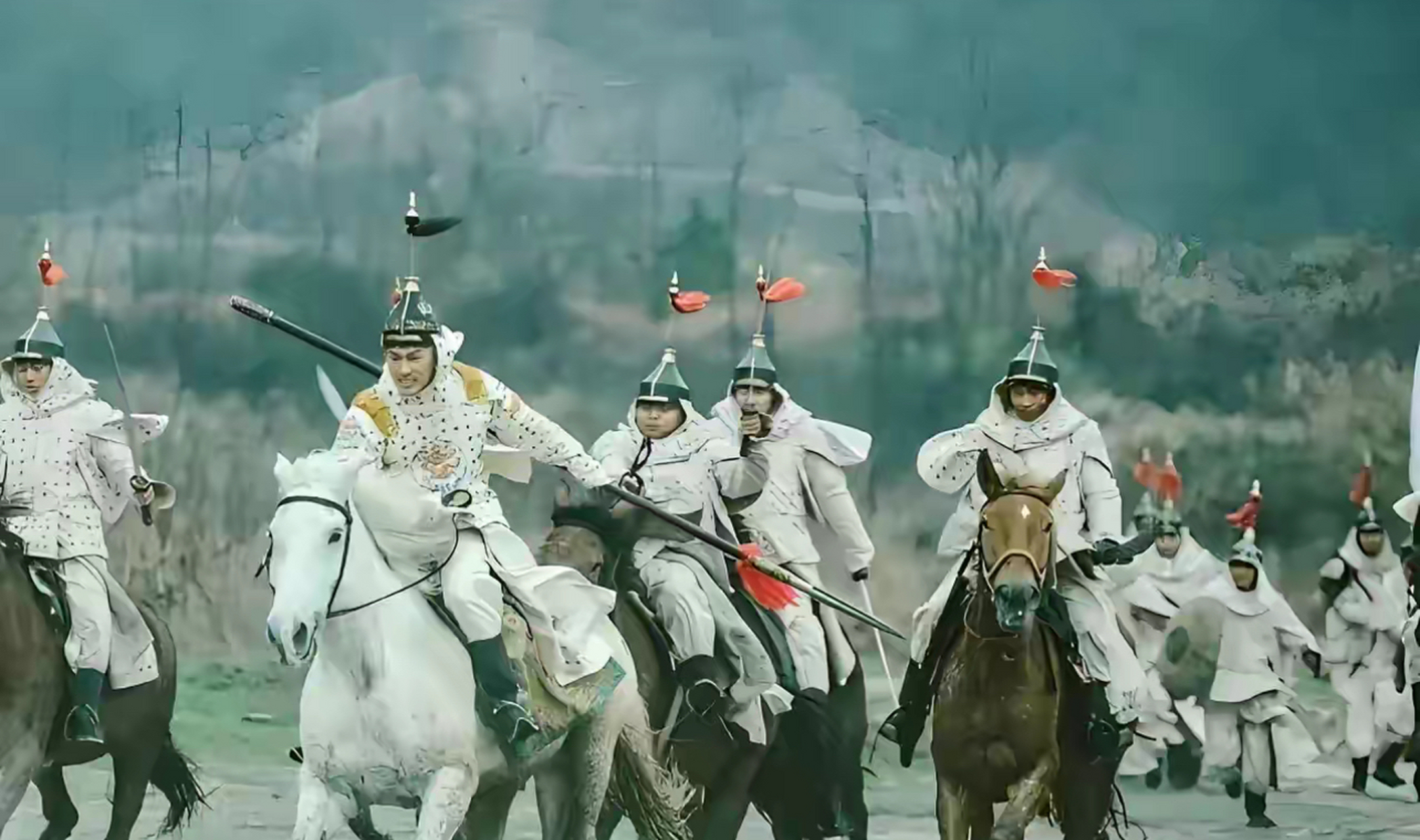 1860年,骁勇善战的蒙古亲王僧格林沁率领3万铁骑和3万步兵在八里桥布