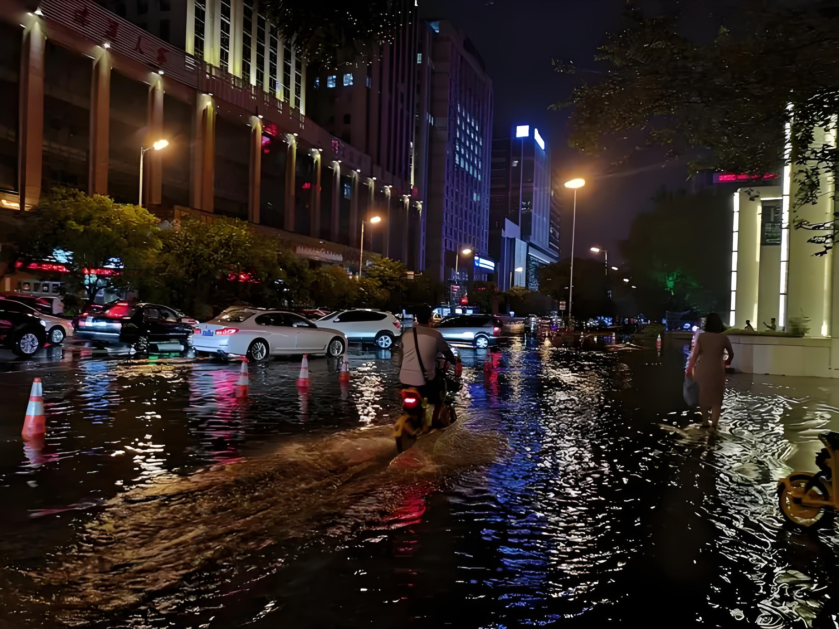 沈阳暴雨肆虐:看"海神"如何闹翻天?