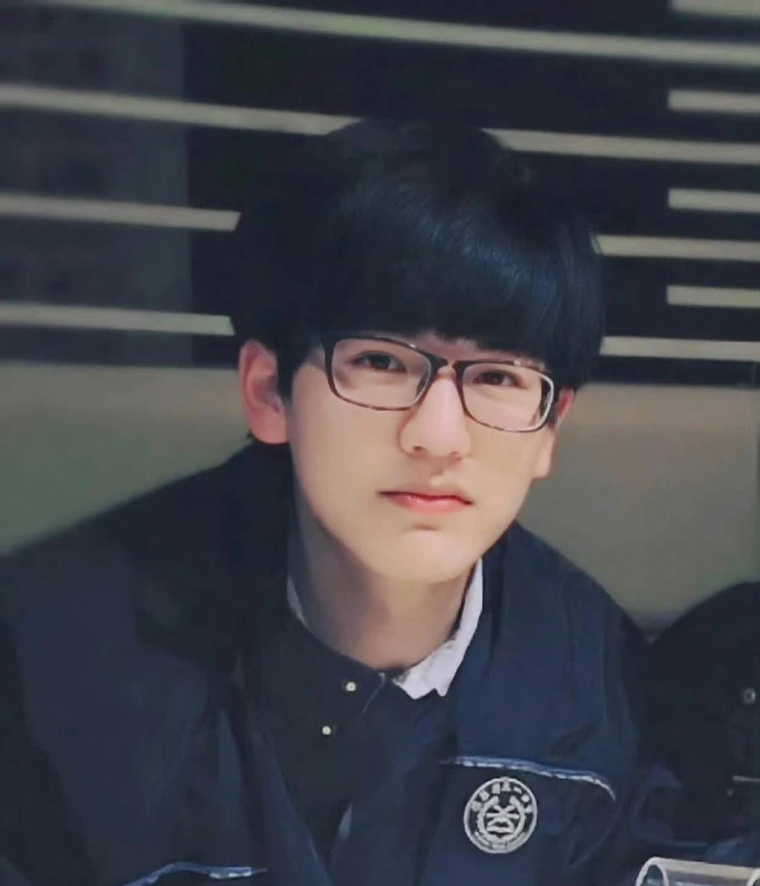 张凌赫早期照片