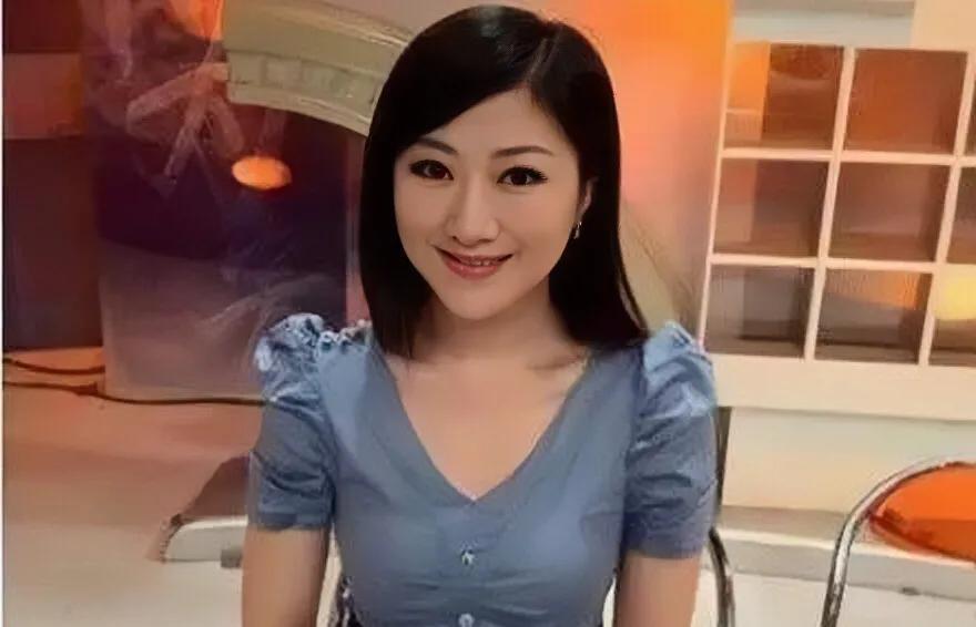 上海杨蕾主持人图片