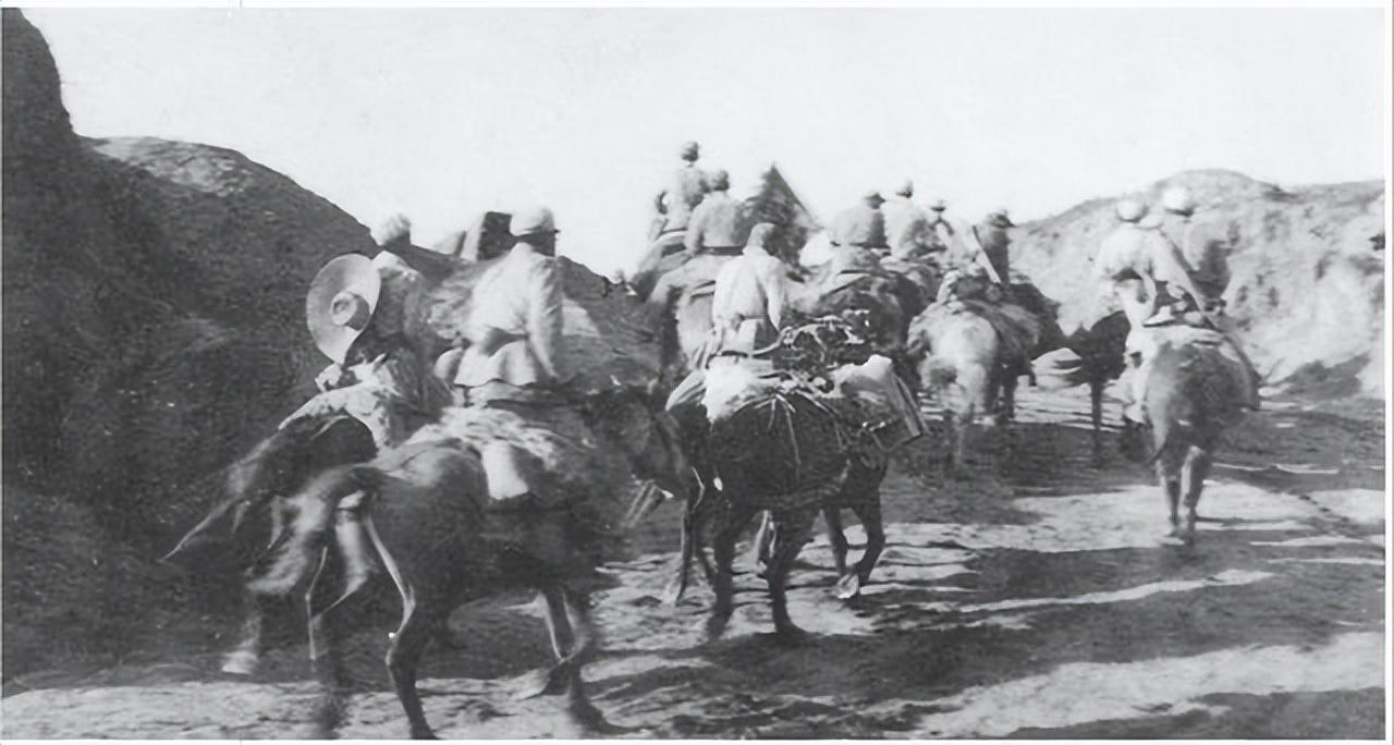 解放大西北,当地老人泪目:盼了13年,红军终于回来了