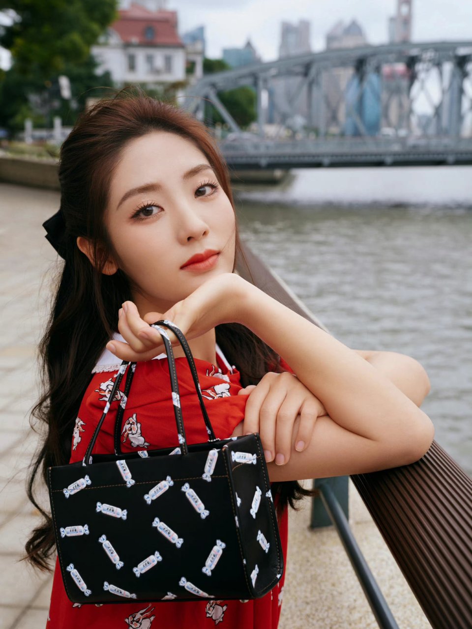 邢菲的甜美可爱穿搭.