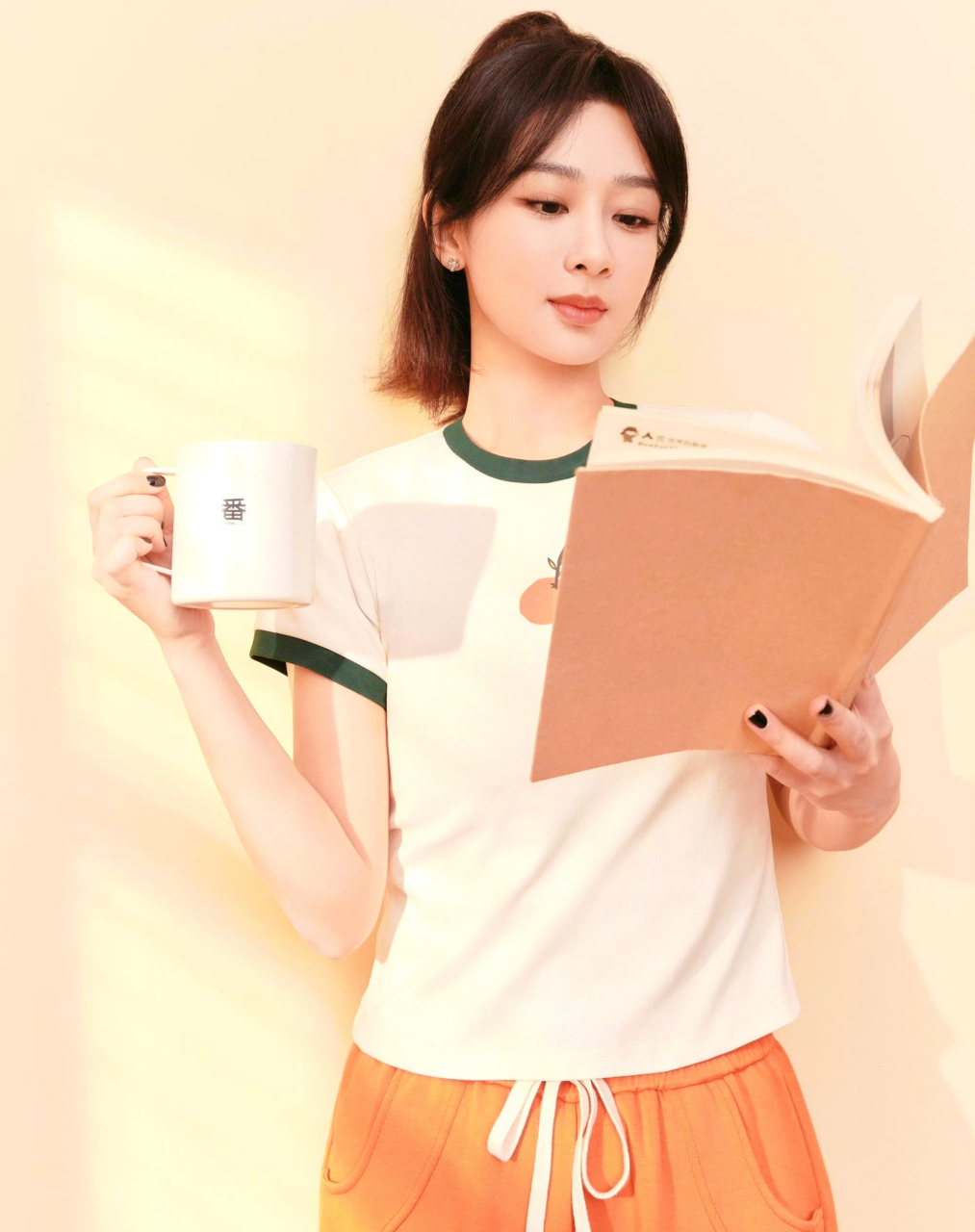 杨紫生活照,好美!