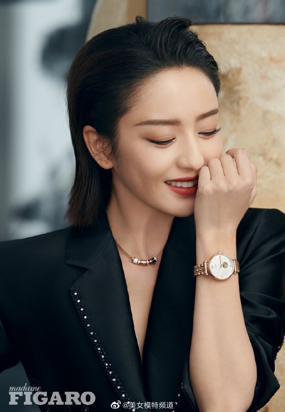 佟丽娅一组时尚杂志封面曝光