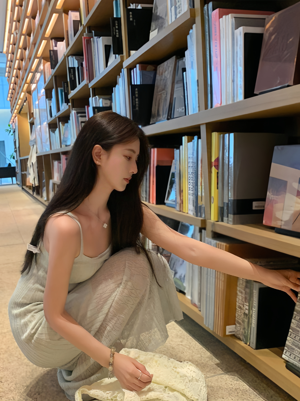 侧颜杀,气质姐姐一枚#我要上热门