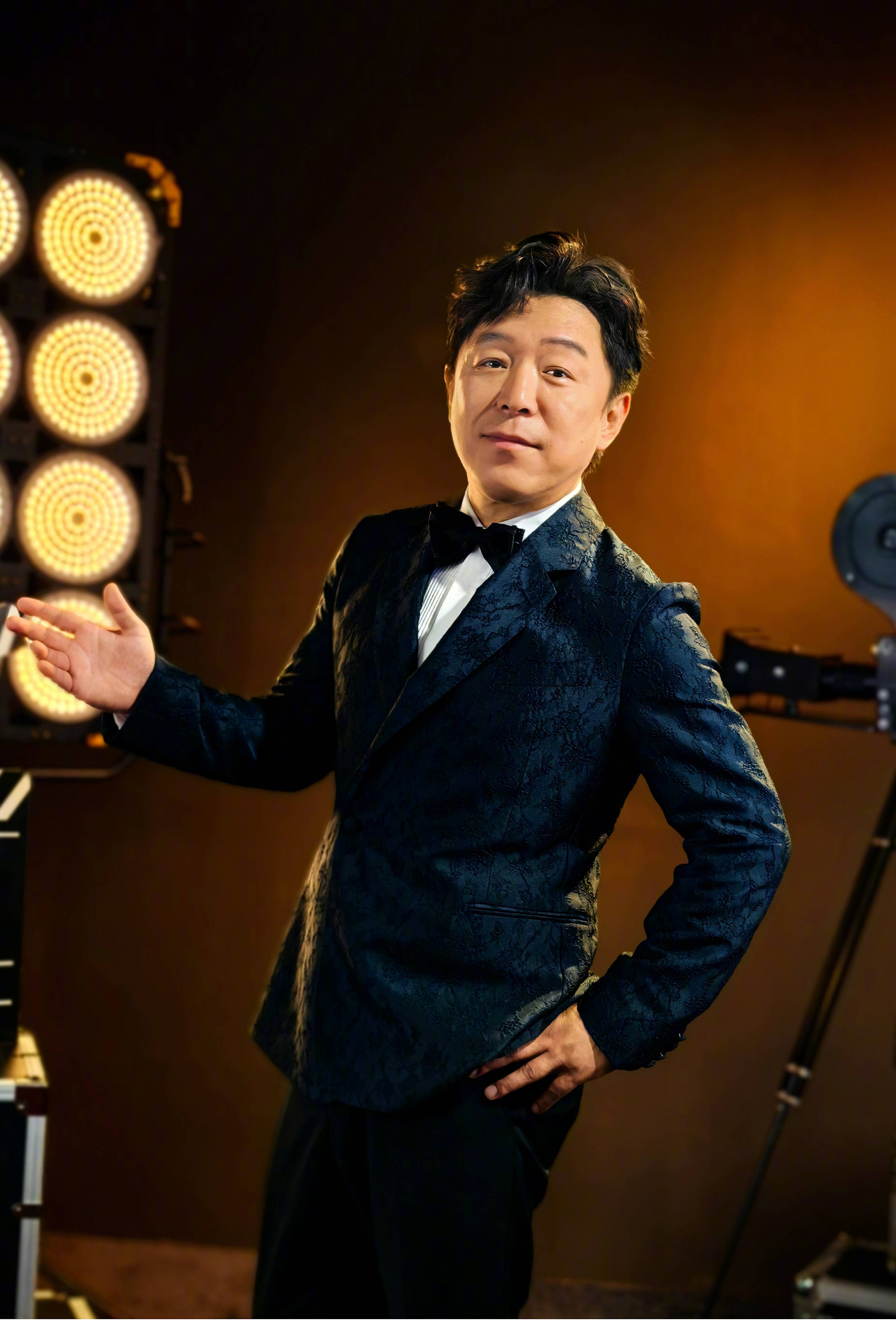 科幻冒险电影《群星闪耀时》 ,主演:黄渤,吴磊.导演:章笛沙