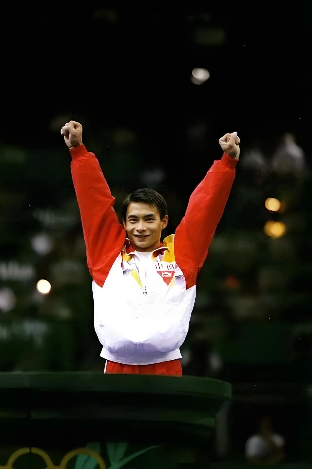 奥运体操失金,前冠军李小双直播猛烈抨击教练:兵熊熊一个,将熊熊一窝