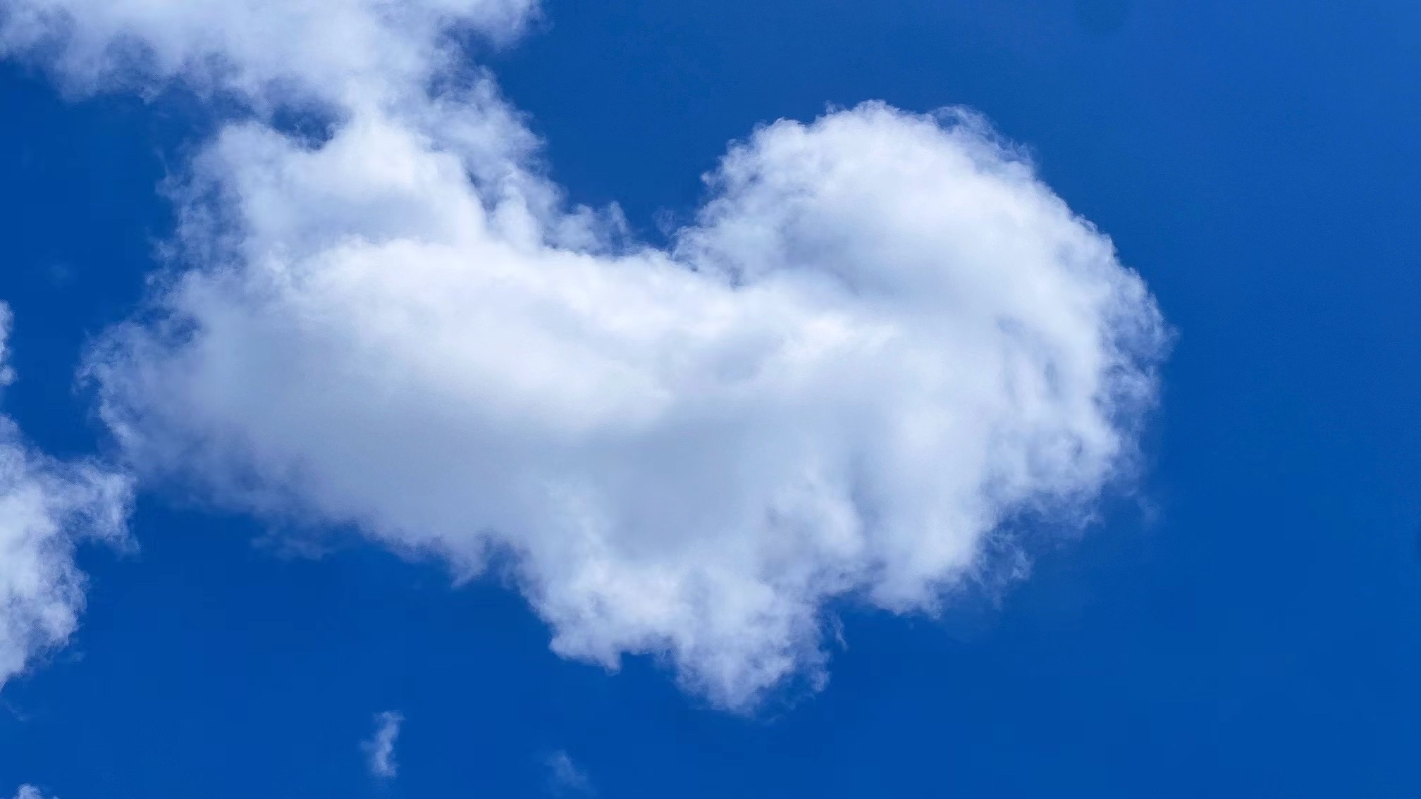 天空晴朗,万里有云