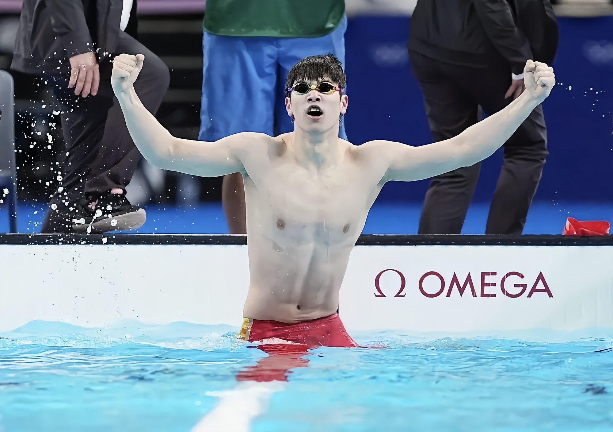 潘展乐震撼巴黎奥运:46秒40破世界纪录,中国游泳百米飞人大飞跃