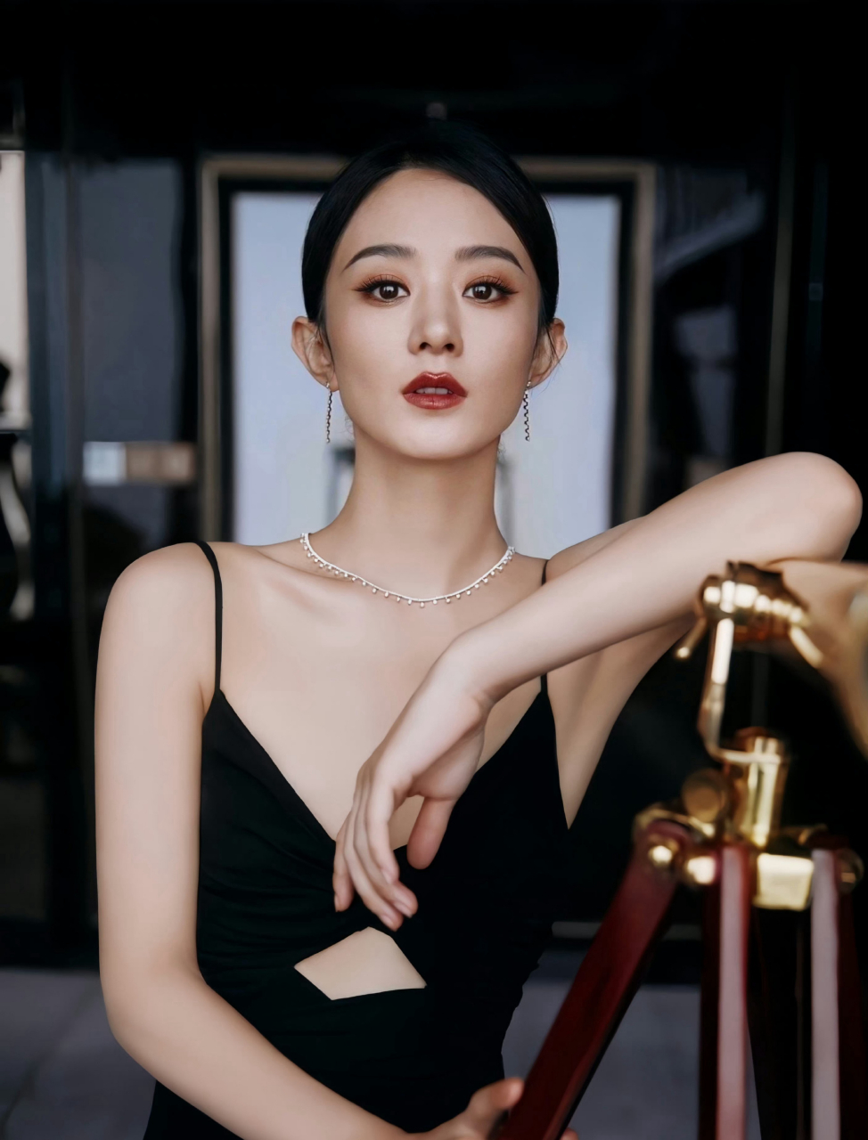 赵丽颖吊带裙写真精选