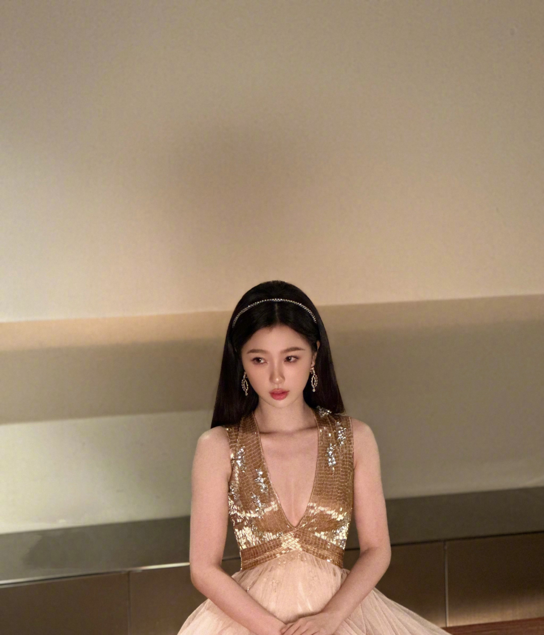 虞书欣红毯精彩穿搭大赏