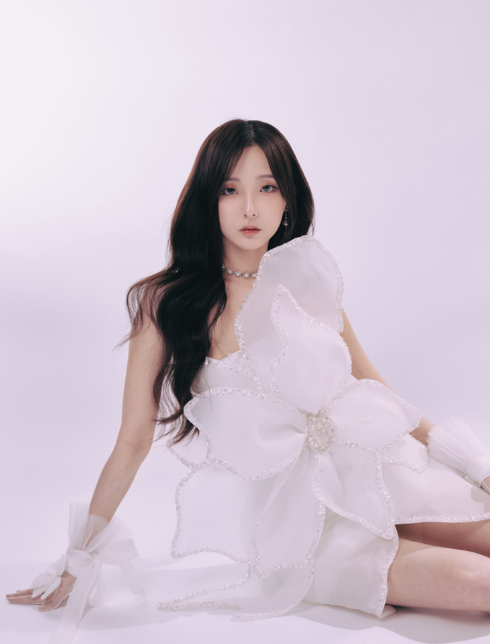 郑乃馨,白裙美腿