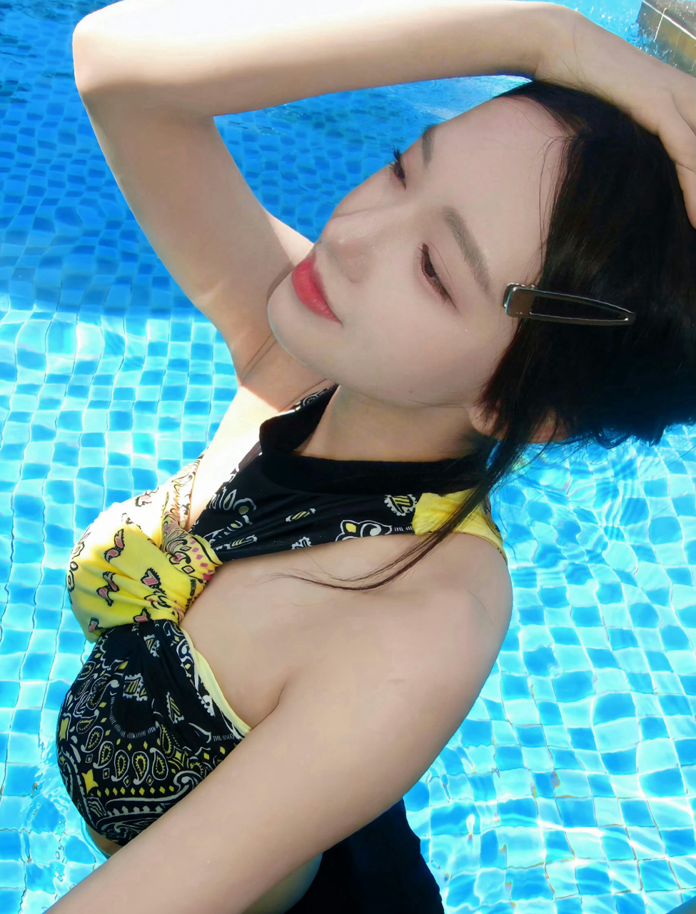 程潇泳装组图合集