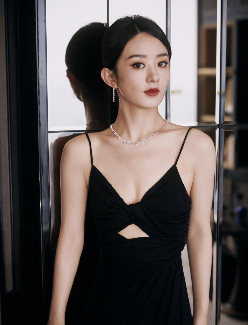 赵丽颖吊带裙写真精选