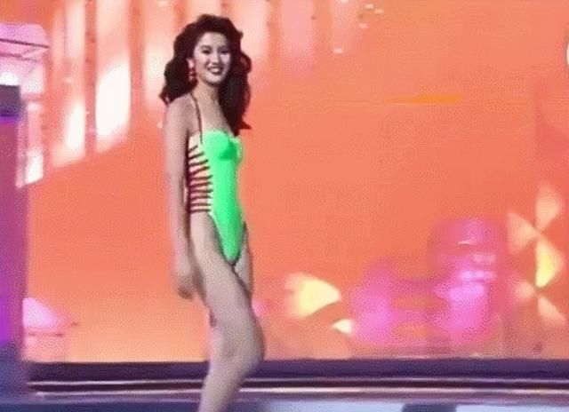 袁咏仪竞选港姐的十二套造型,泳装,旗袍,晚礼服驾驭起来好轻松