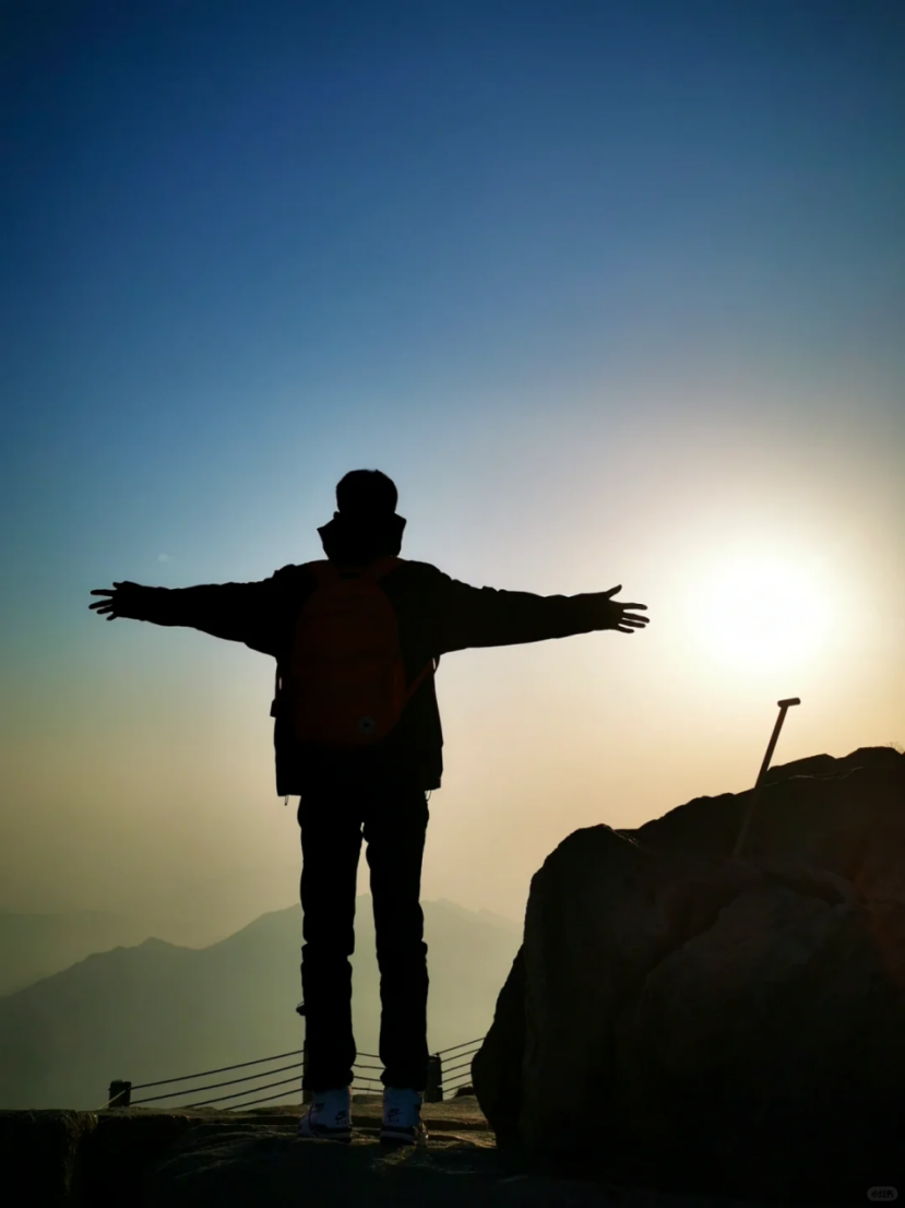 6个男大学生去湖南长沙旅游,逛完.@赶姐美食的动态