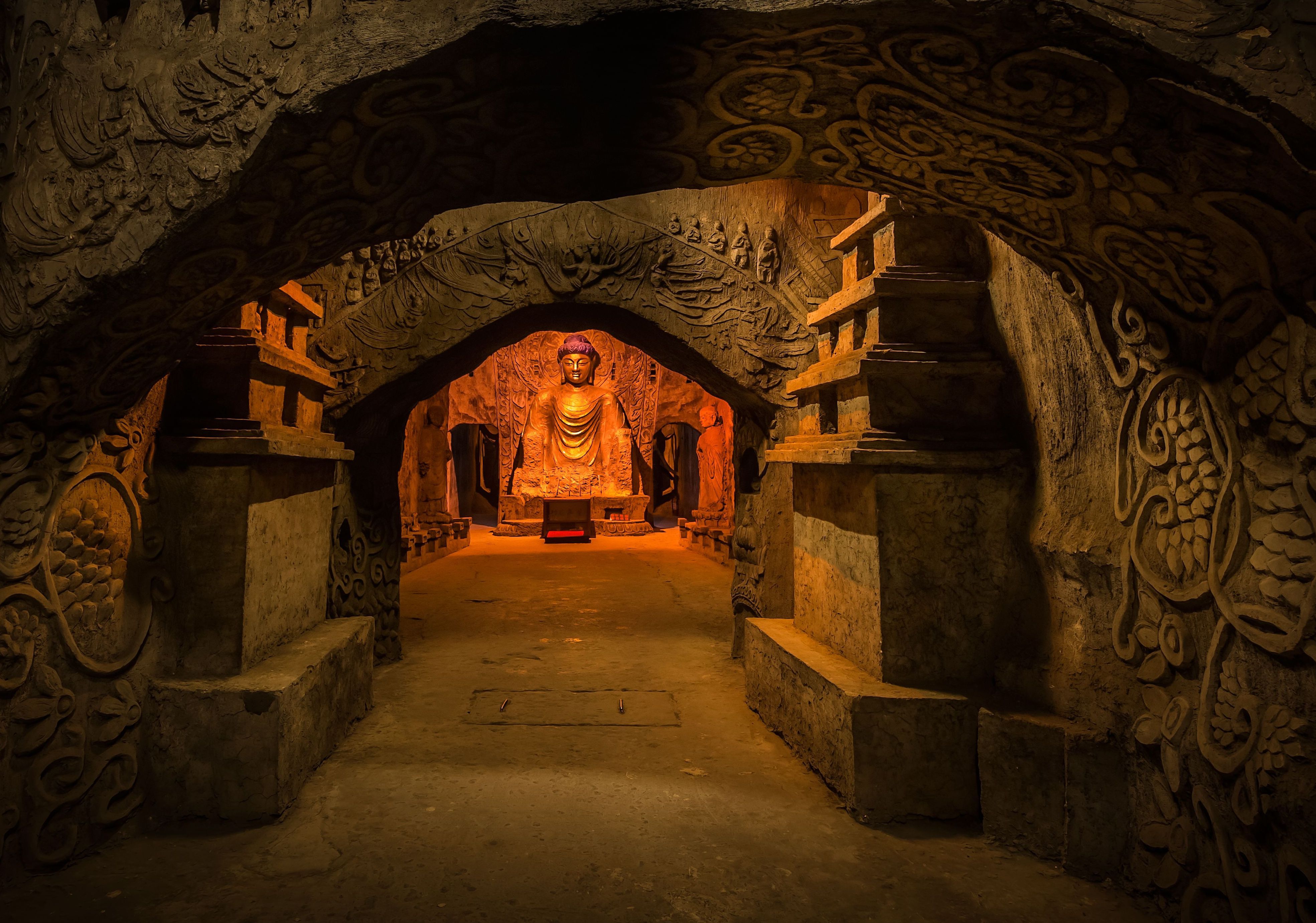 万丈窟:济州岛的自然奇观与学术宝藏