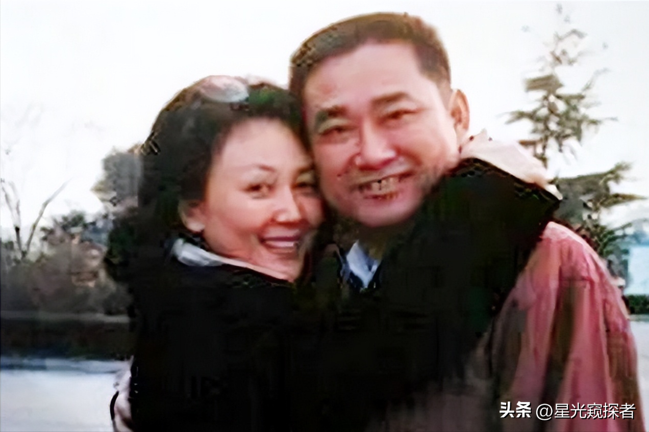 赵静与丈夫恩爱45年零绯闻,今67岁直面衰老,甚至比刻意扮嫩更美