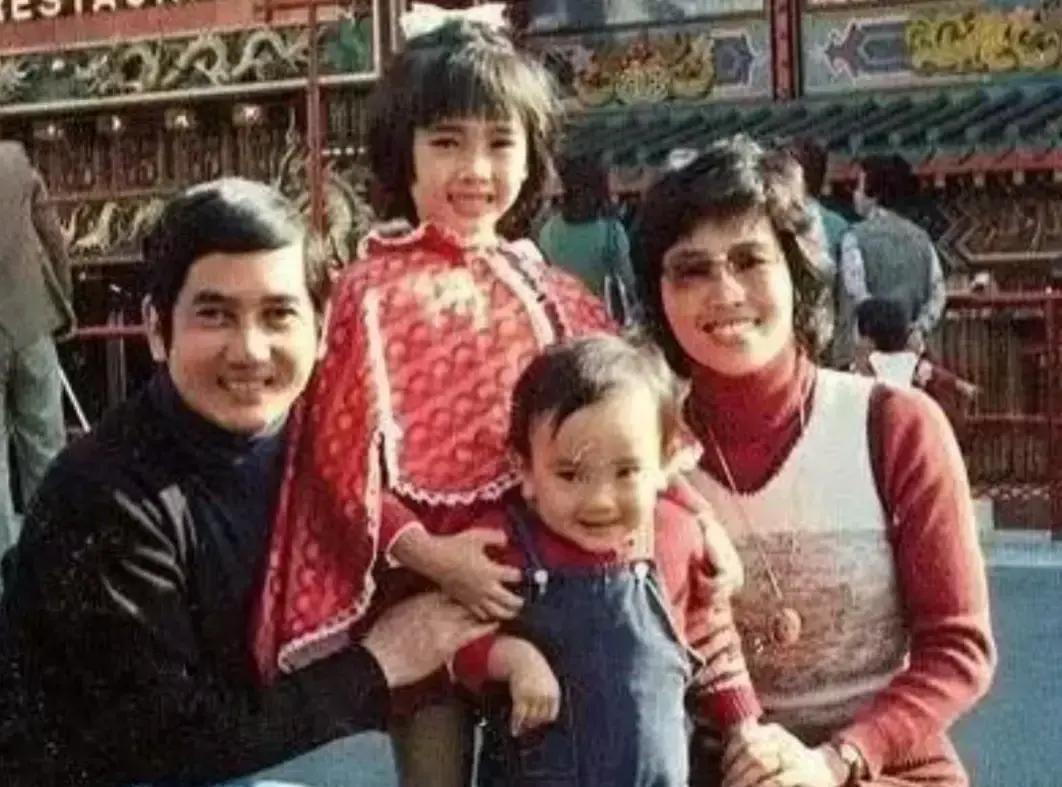 东方美人林楚楚,做"平妻",与挚友共侍一夫,孙女是港星黎姿