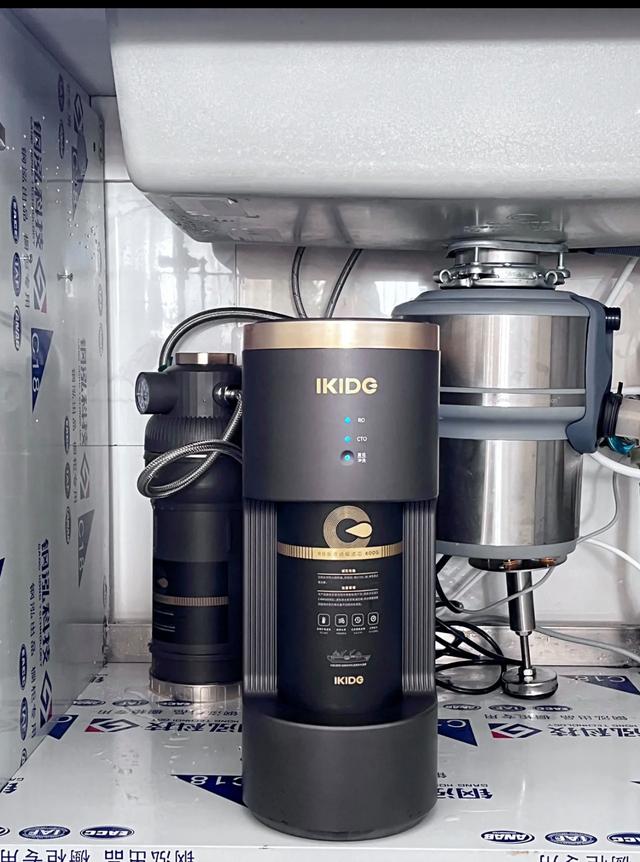 原以为装置清水器就能完成喝水自在,体会后:是我太单纯了