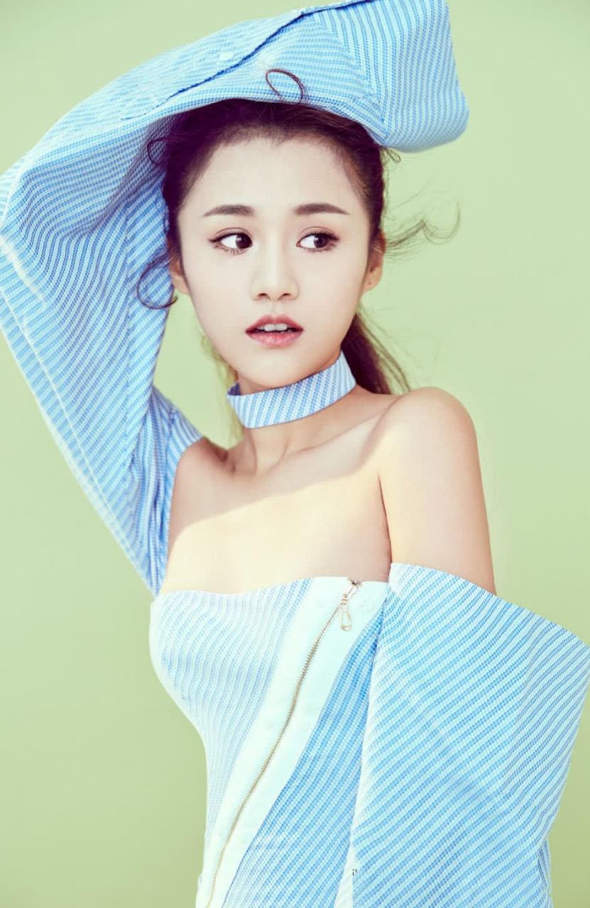 俏皮甜美:演员安悦溪