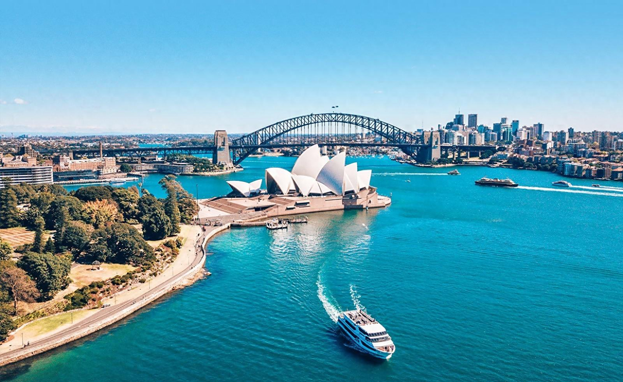 从其独特的地理位置到丰富的自然和文化奇观,澳大利亚