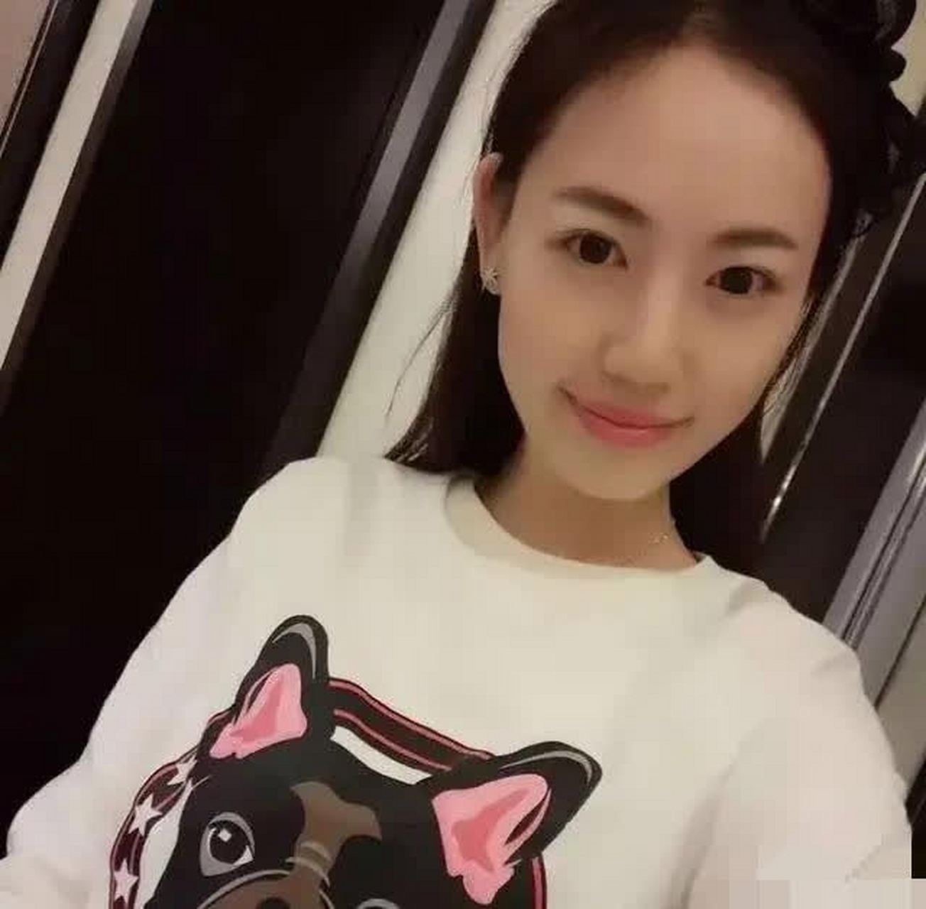 王宝强女友冯清身材发福