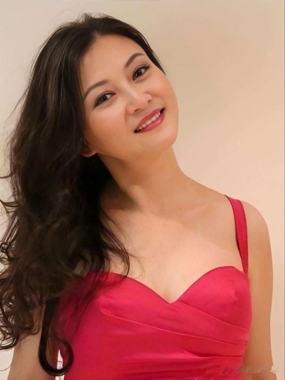 朱晓琳《妈妈的吻》火爆大江南北