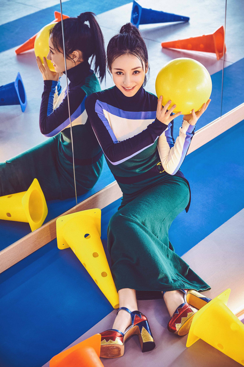 柳岩紧身衣运动大片