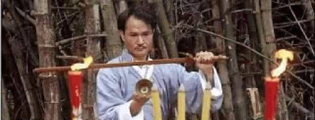 过去二十一年了,你是否还记得那个手持桃木剑的九叔?