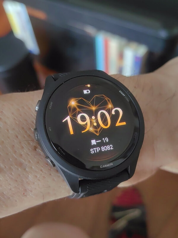 佳明forerunner智能手表怎么样?运动健康的全能助手