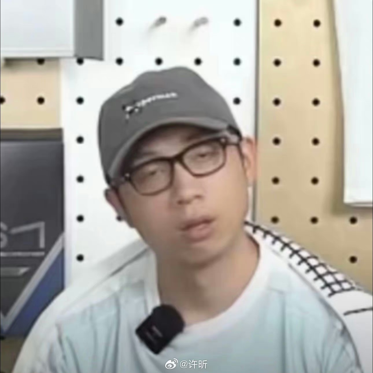 请问这3张图哪一张更有杀伤力![笑哭][笑哭]#许昕