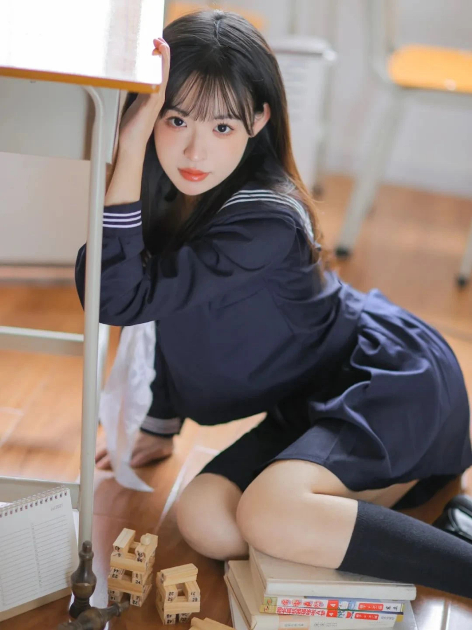 jk校服,教室[泡泡枪]