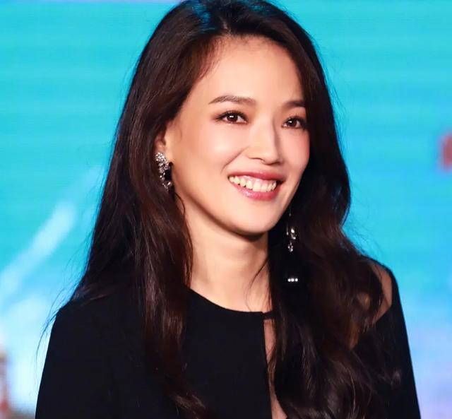 长得一般却动人心魄的8位女星