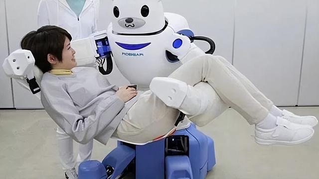 代替护工和子女?养老机器人即将走入家庭,这个价位你能接受吗?