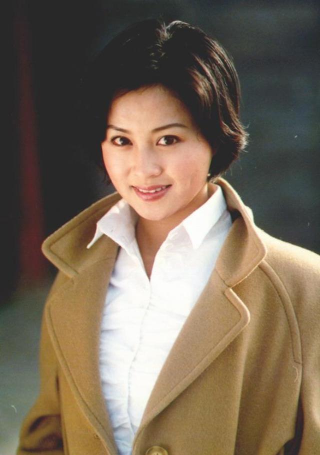 刘芳毓:曾是央视主持人,和计春华传过绯闻,丈夫的身份不简单